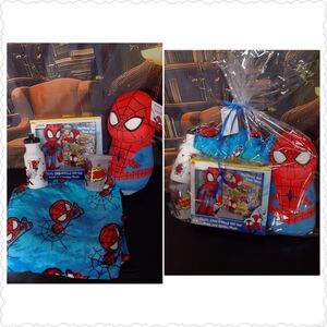 Spider-Man Gift Set with Blanket and Water Bottle